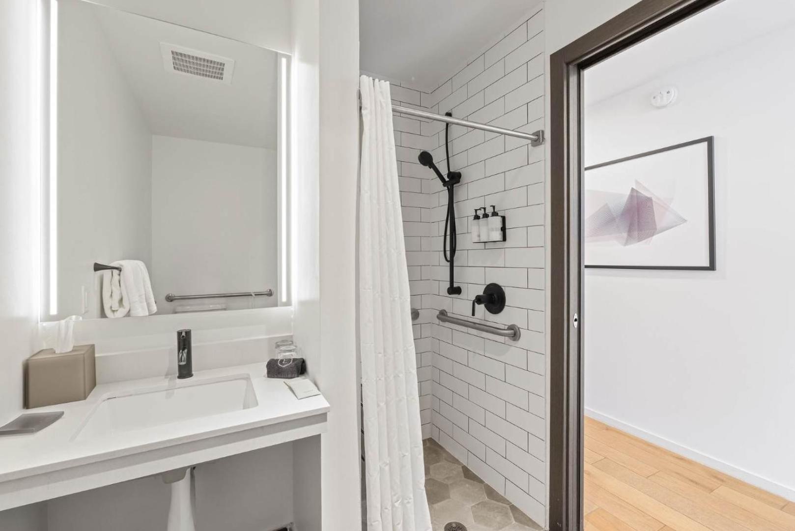 Resort-style Living 1br In Downtown Apartamento *